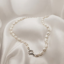 Load image into Gallery viewer, Genuine Freshwater Pearl Necklace