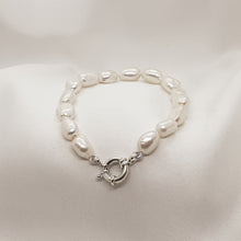 Load image into Gallery viewer, Genuine Freshwater Pearl Bracelet