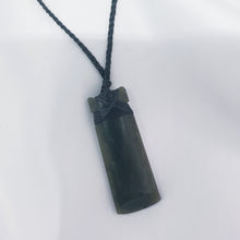 Load image into Gallery viewer, Greenstone Pounamu 50mm Toki Pendant