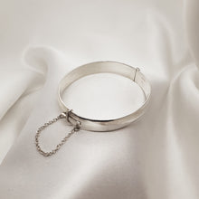 Load image into Gallery viewer, Maya 3/8&quot; Stirling Silver Snap Bangle
